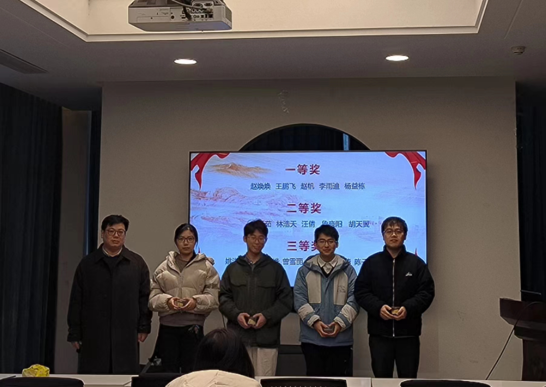 图片2.jpg 图片2.jpg