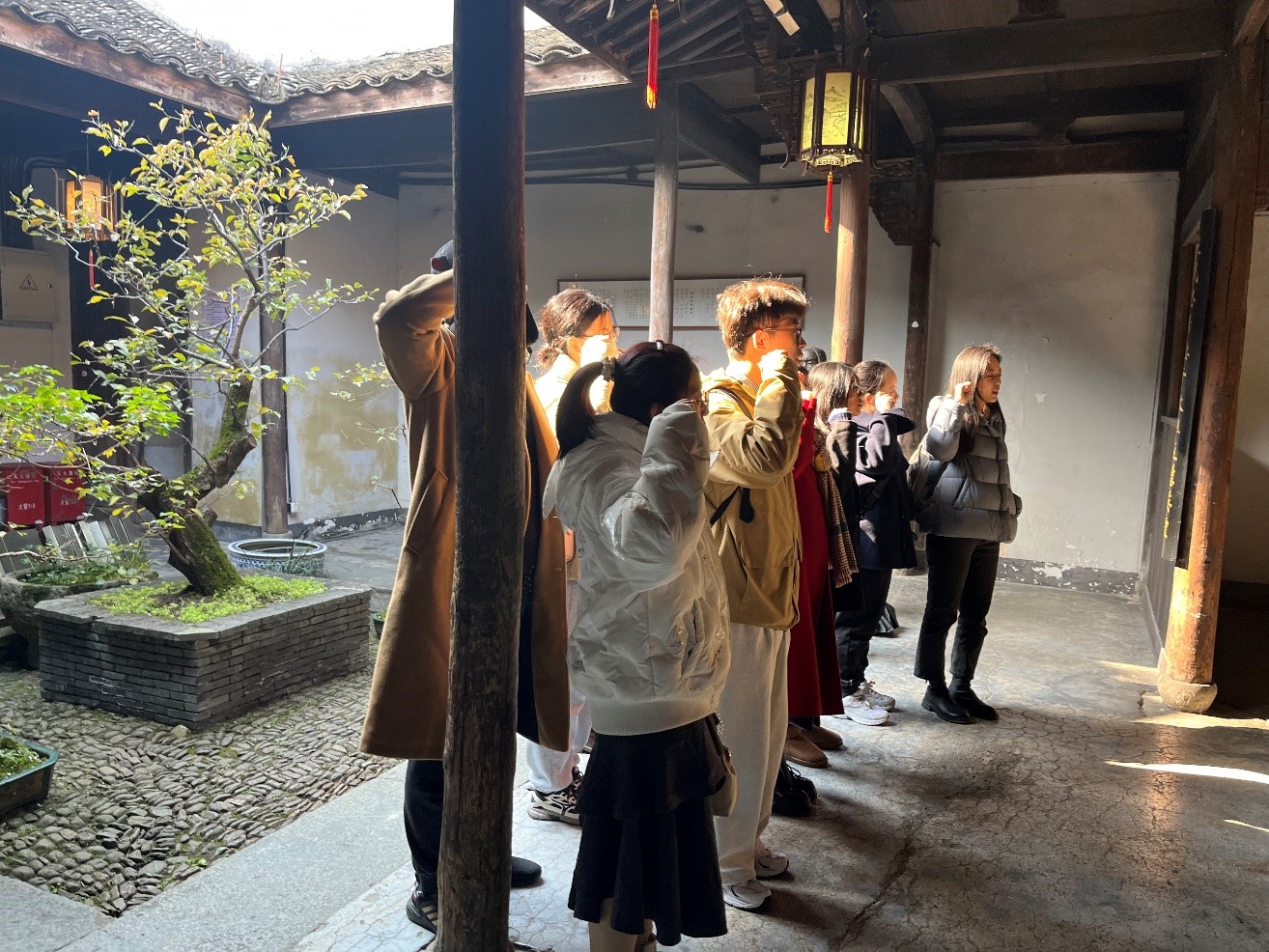 图片2.jpg 图片2.jpg